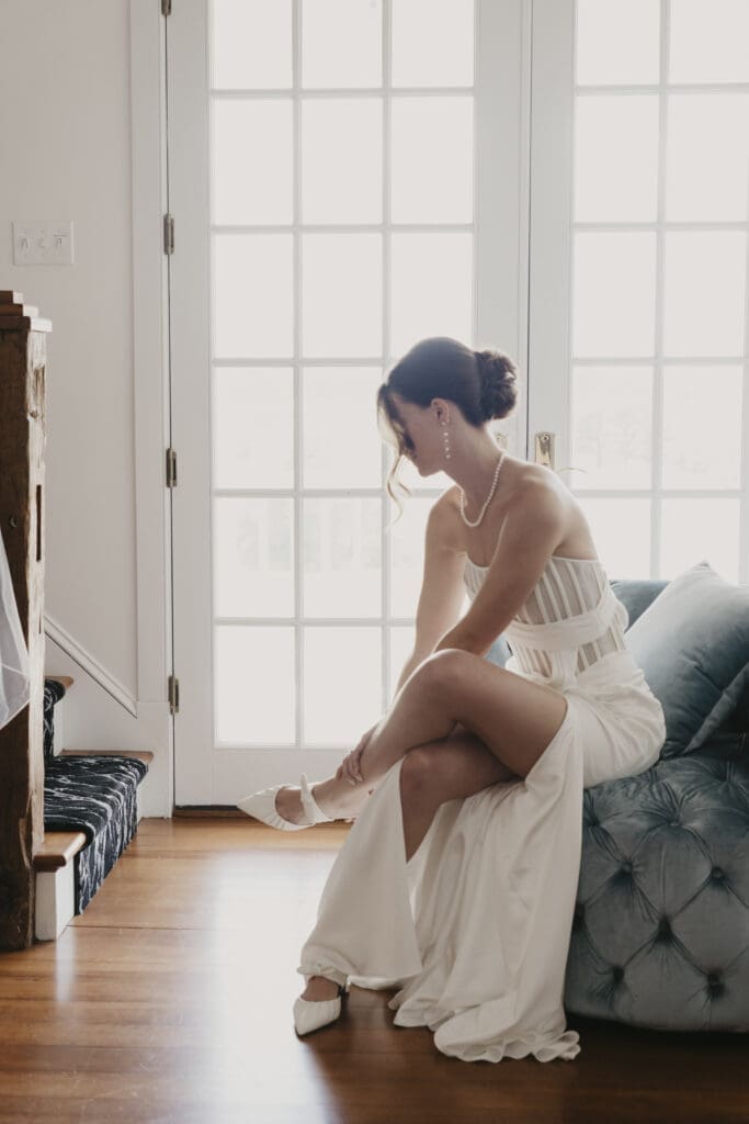 Maryland bride getting ready
