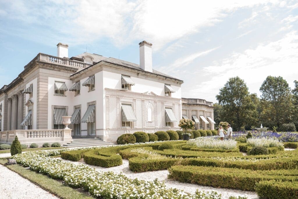 Nemours Estate Delaware Engagement Photo Shoot